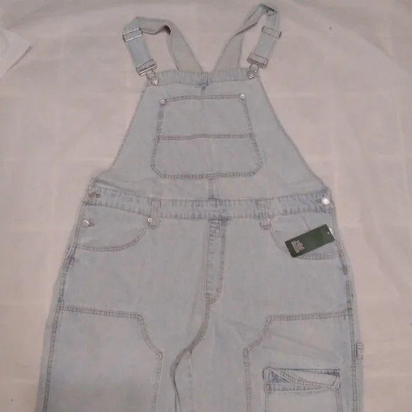 NWT Wild Fable Denim Overall Cargo Carpenter Light Wash XL - Picture 3 of 9
